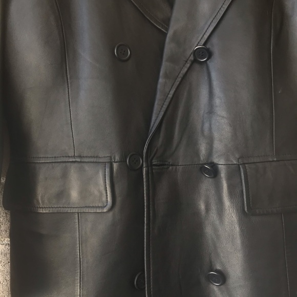 Danier Genuine Leather Black Jacket/Trench Coat - Picture 5 of 10